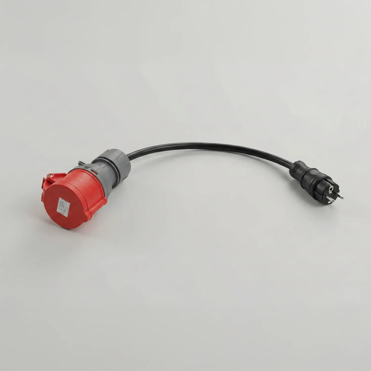 380 V-220 V dönüştürücü adaptör